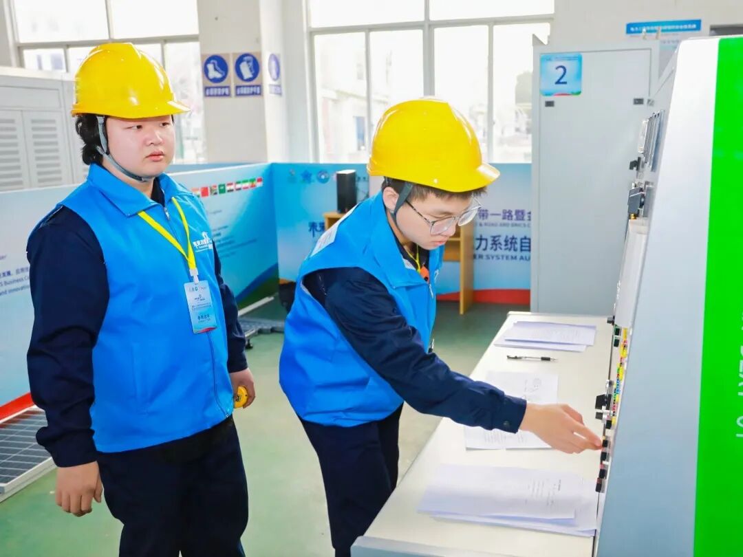 华中区域电力院校在2025一带一路暨金砖国家技能大赛多个赛项中斩获佳绩