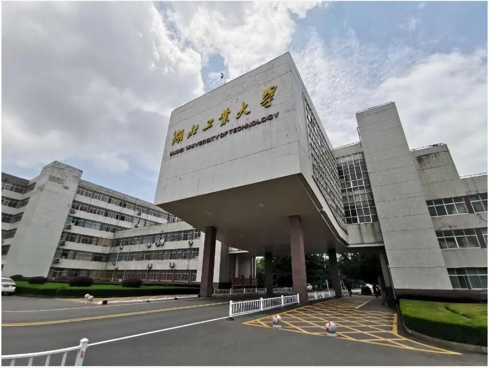 湖北工业大学校企融合研发混合储能智能管控系统：让锂电池与超级电容&ldquo;默契搭档&rdquo;