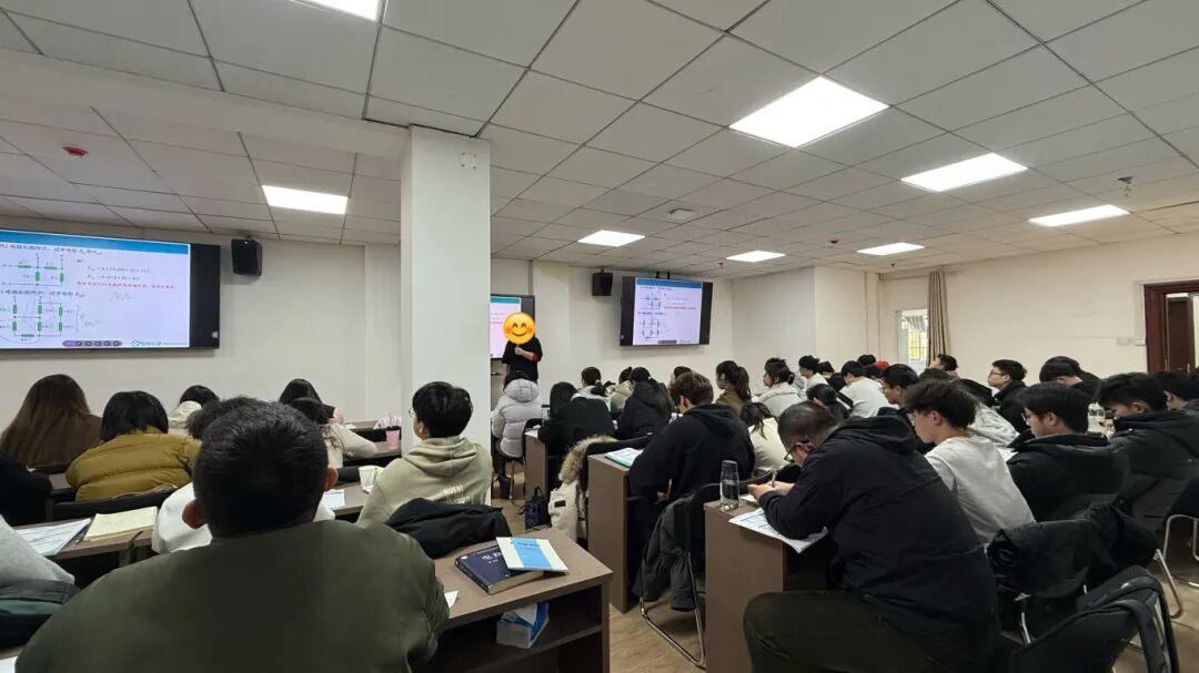 课堂直击：冬日磨砺，见证你的蜕变成长！